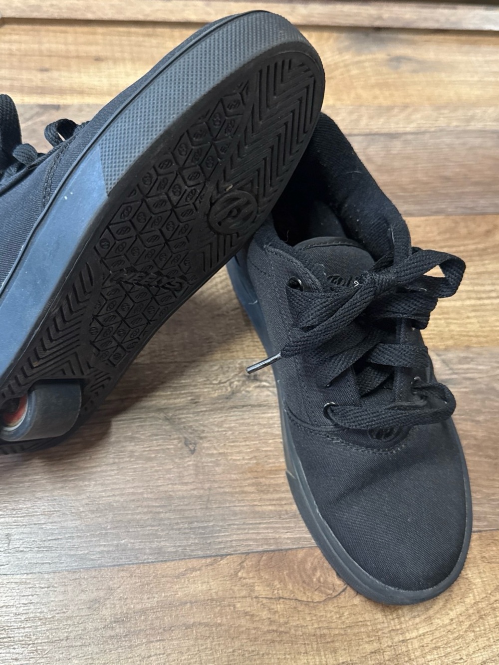 Heelys Kids Black Canvas Skate Sneakers with Wheel